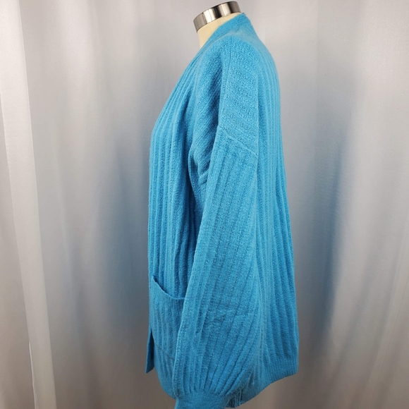 🆕️ NWT Woven Heart Cardigan - Small - Picture 3 of 7